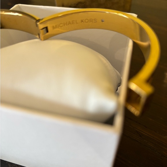 Michael Kors Knife Edge Bracelet in Pave Crystals at Closure Side - Picture 5 of 6